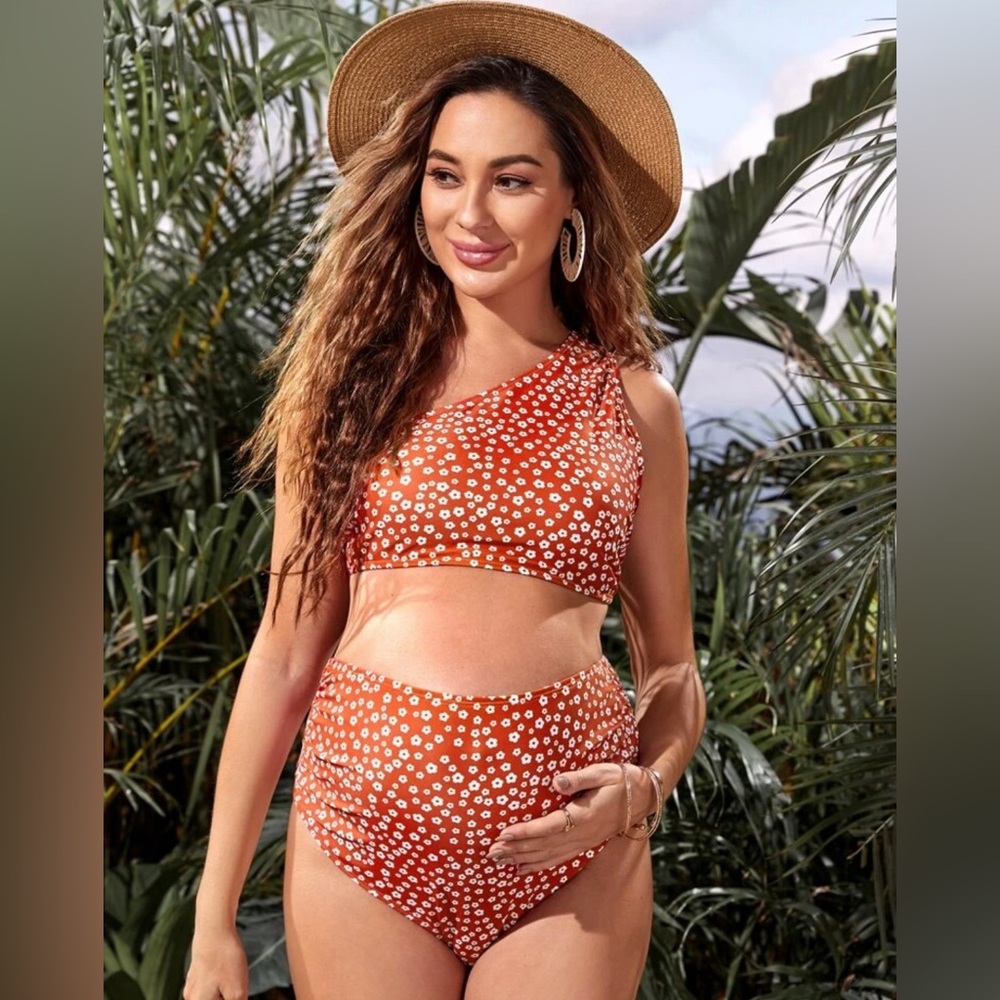 NEVER WORN MATERNITY SWIM